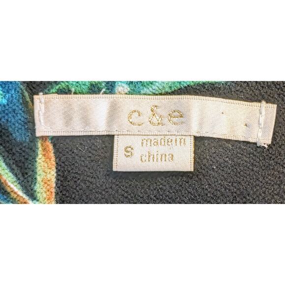 C & E Sleeveless Blouse Small Black Pink Tropical Floral V-Neck Cottagecore - Picture 6 of 7